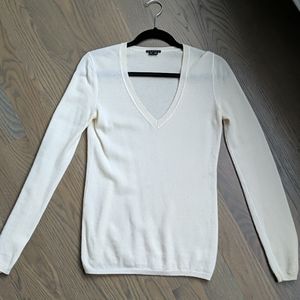 Theory cashmere v-neck sweater